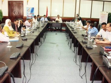 اجتماع الهيئة الادارية لمحلي عدن أمس